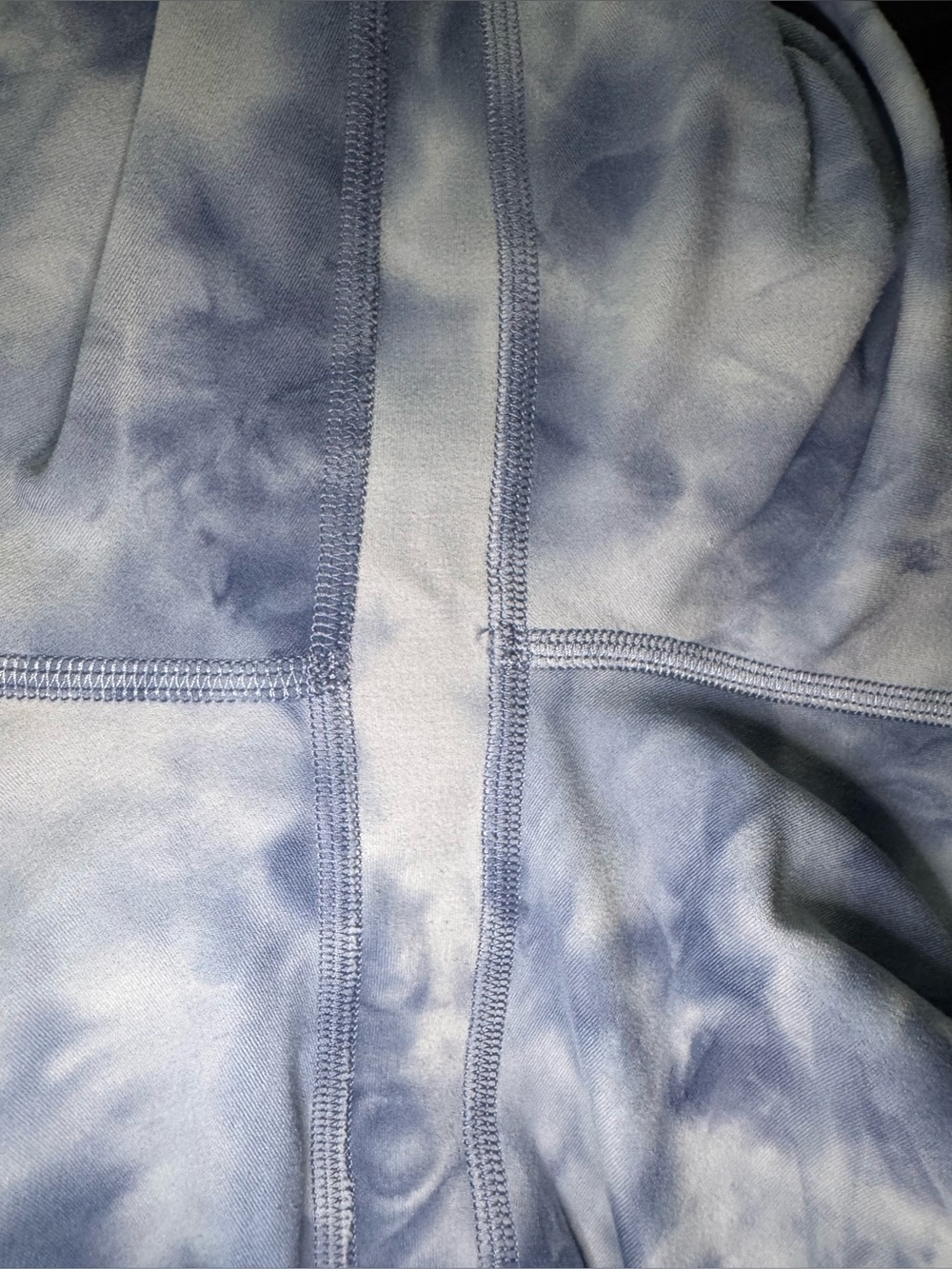 Lululemon Align Crop 21" in Diamond Dye
Diamond Dye Iced Iris Peri Purple Size 6 - Picture 8 of 12